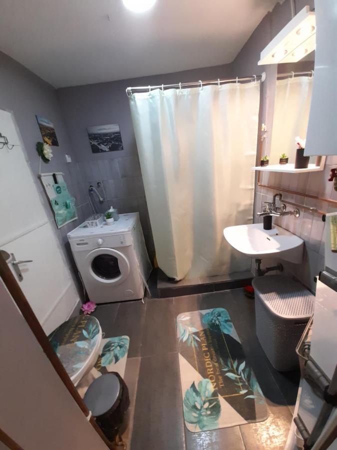 Apartman Lela Vârşeţ Exterior foto